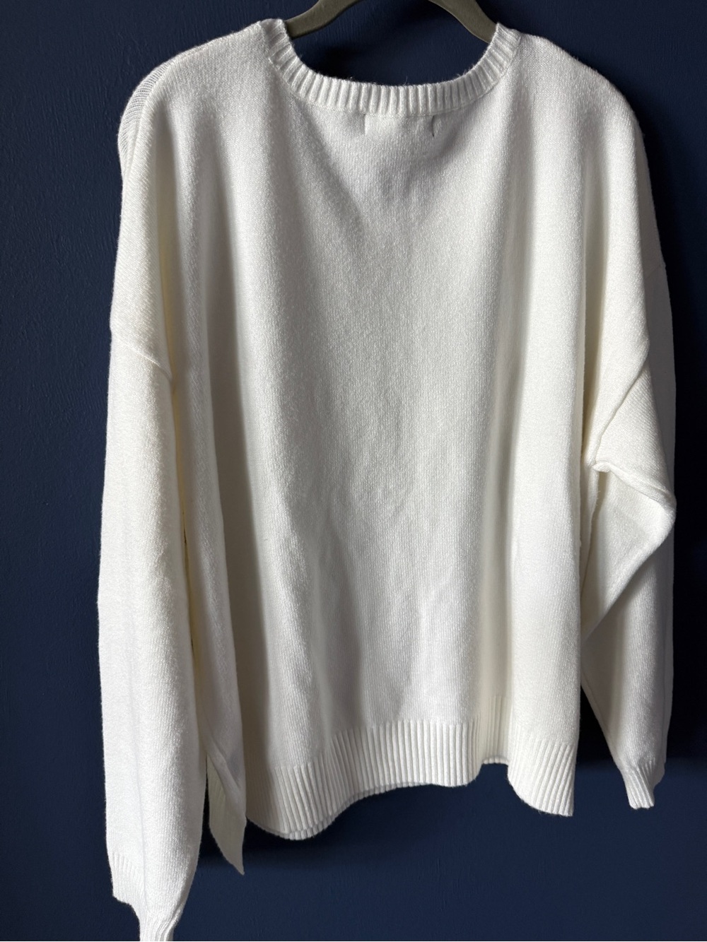 Women's “ Love “ Graphic
Pullover Sweater - White and red size xxl - Picture 5 of 8